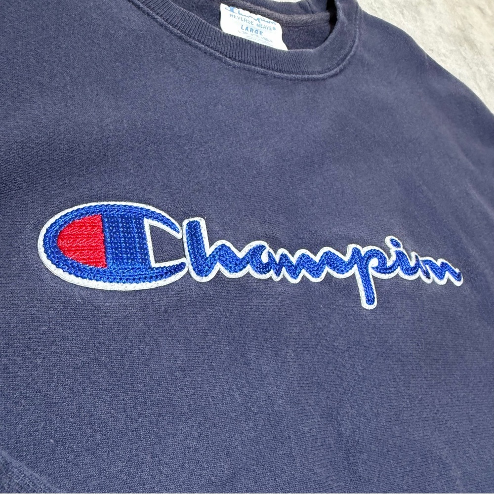 Champion Reverse Weave Men’s Large Navy Blue Embroidered Crewneck Sweatshirt